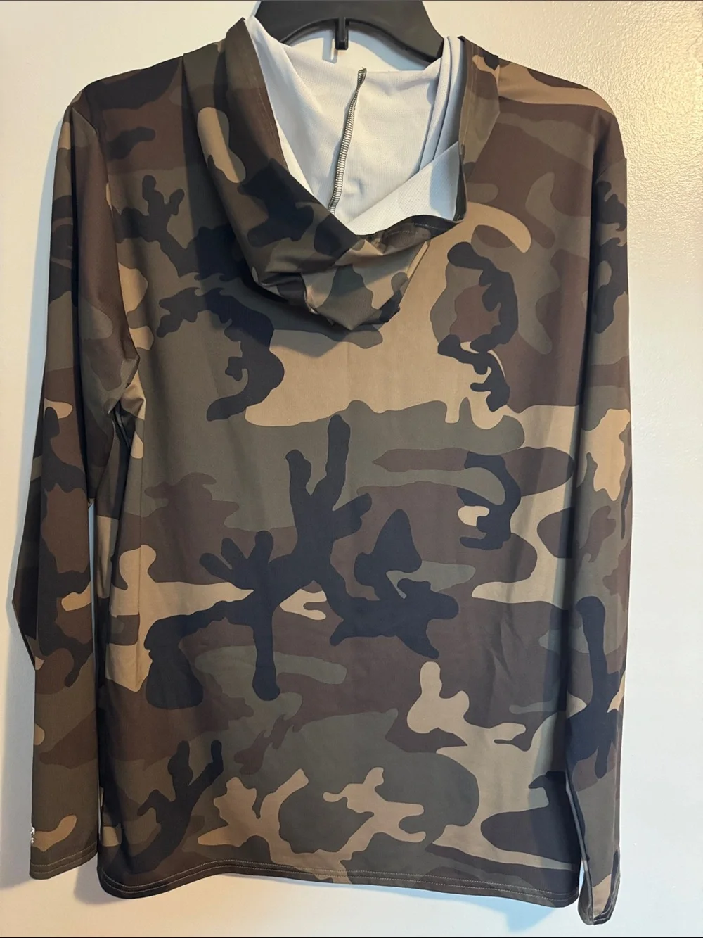 Billabong Men’s Camo Long-Sleeve UV Surf  Hoodie - Brown/Green/Black